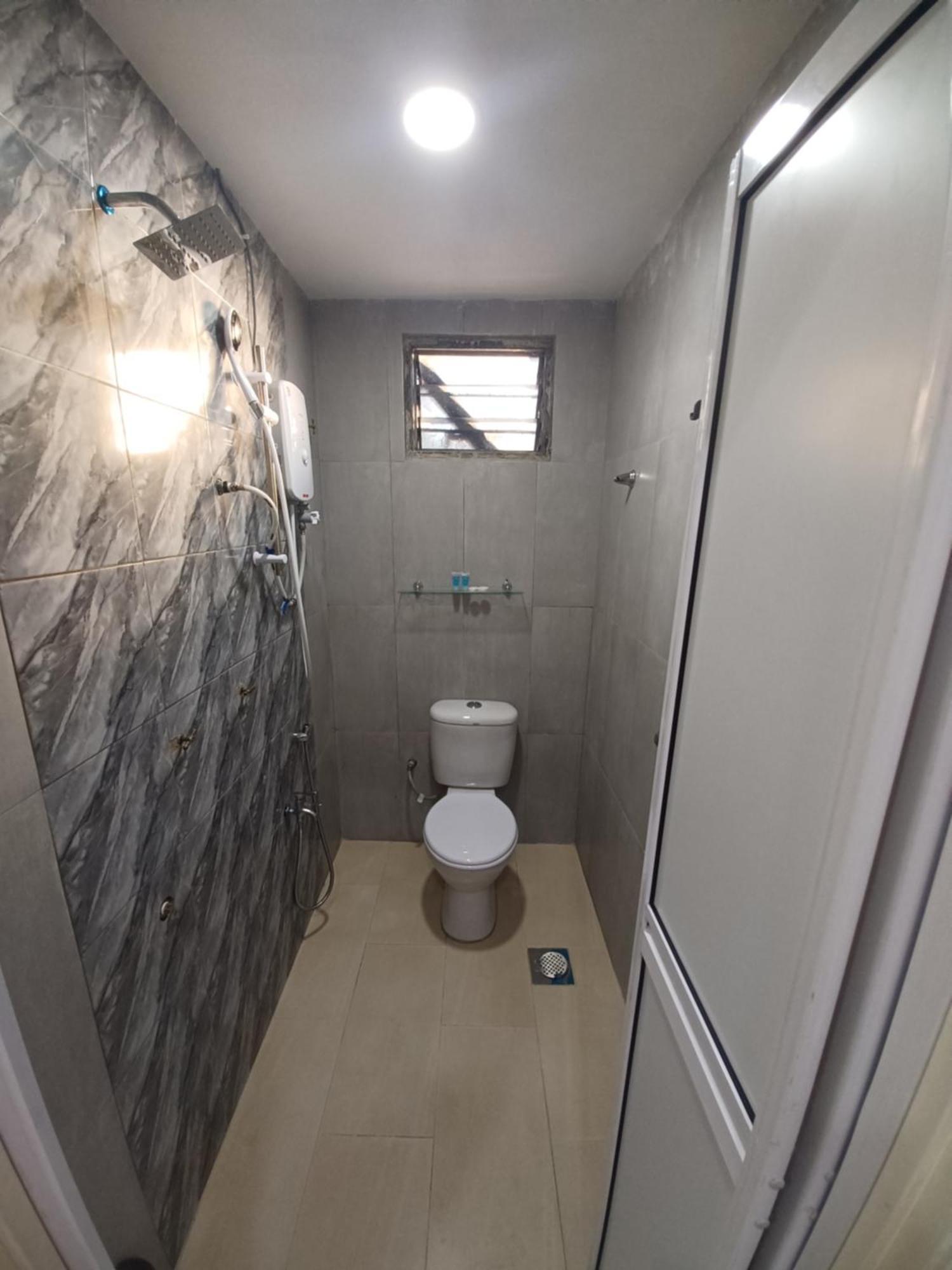 The Serai Cottage Transit Hotel Kampong Gong Badak Bilik gambar