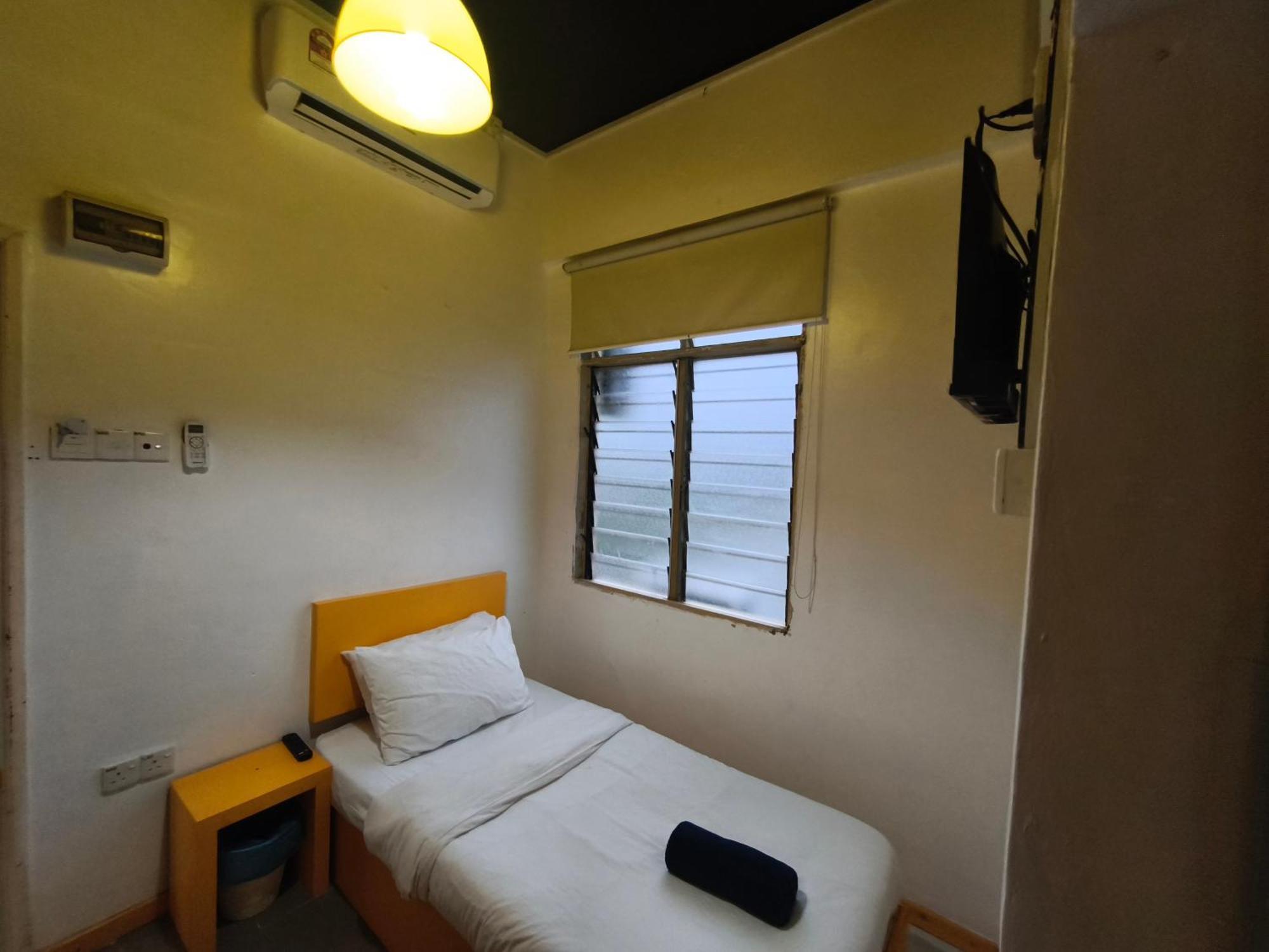 The Serai Cottage Transit Hotel Kampong Gong Badak Bilik gambar