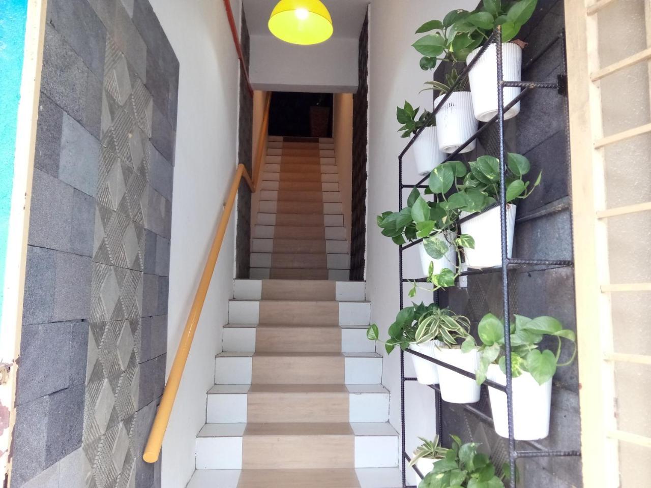 The Serai Cottage Transit Hotel Kampong Gong Badak Luaran gambar